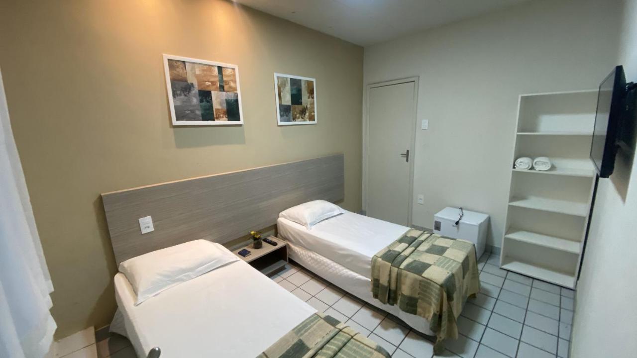 Center Plaza Hotel Каруару Екстериор снимка