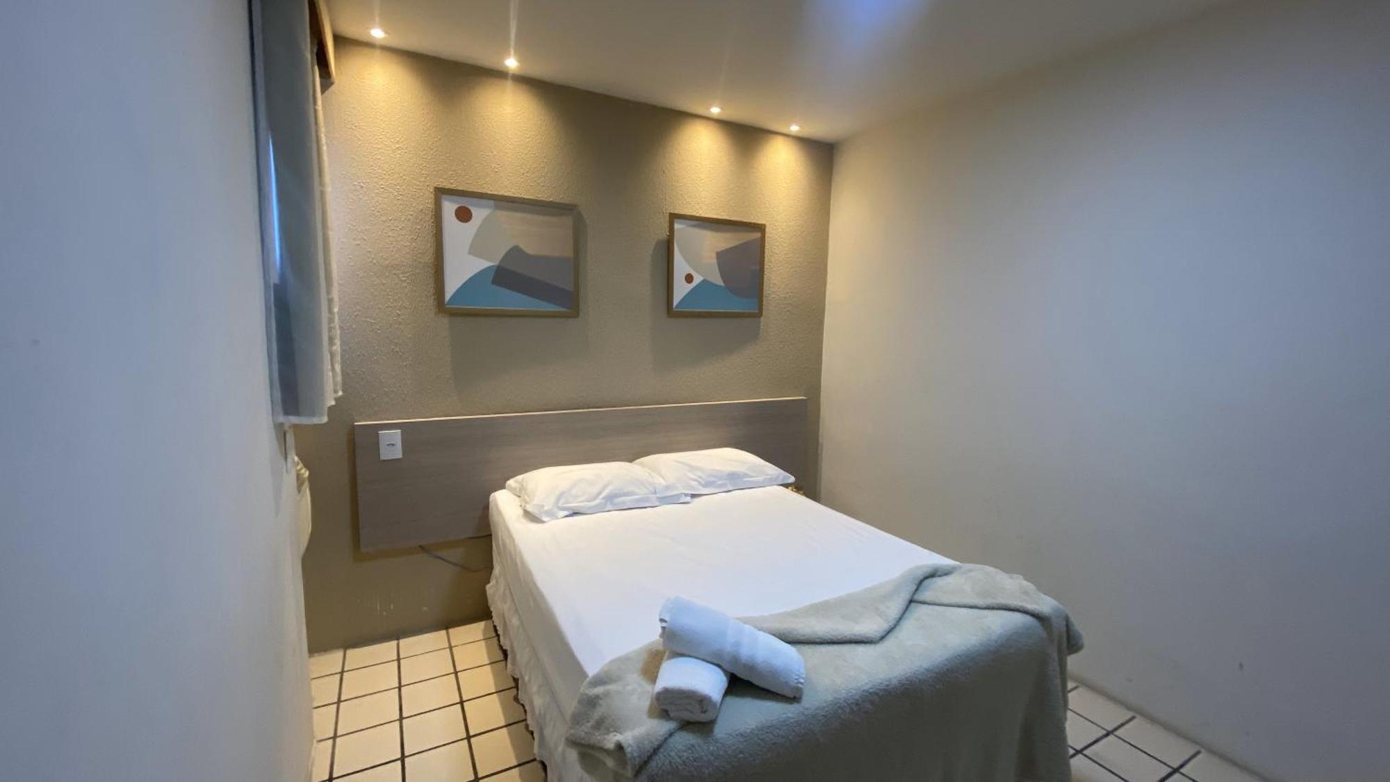 Center Plaza Hotel Каруару Екстериор снимка