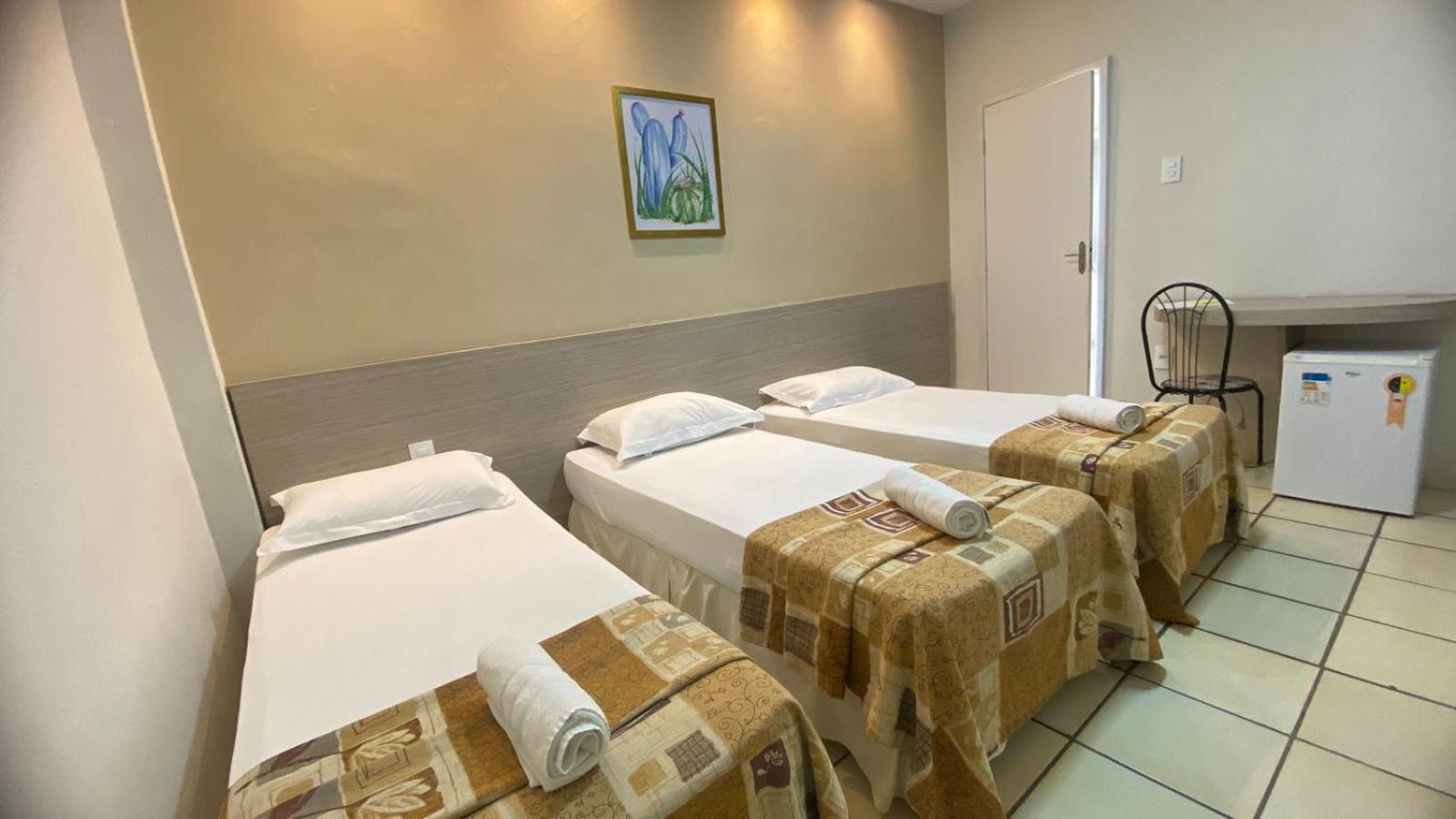 Center Plaza Hotel Каруару Екстериор снимка
